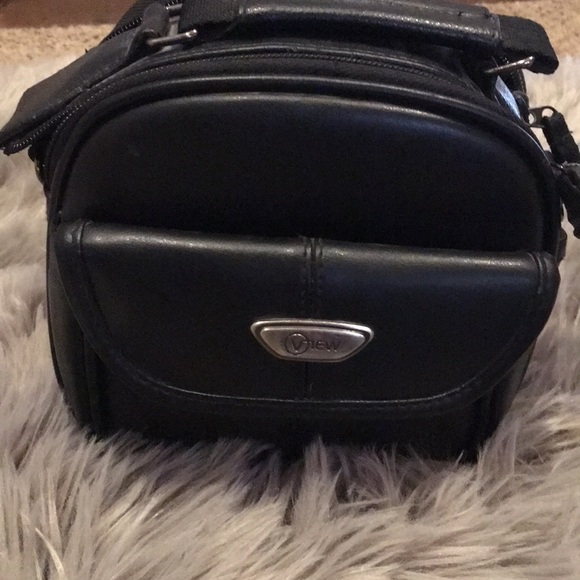 Canon camera - Picture 3 of 6